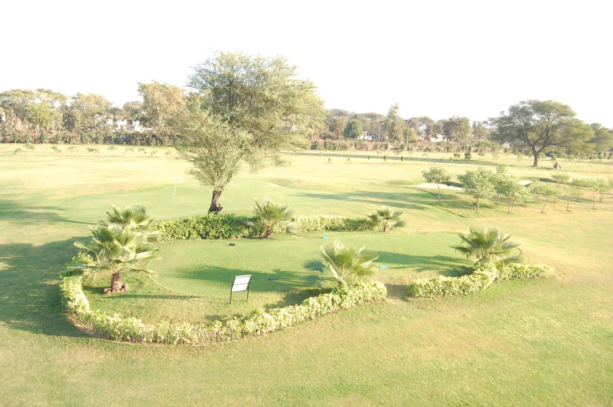 Cambay Sapphire, Gandhinagar Ξενοδοχείο Ανέσεις φωτογραφία