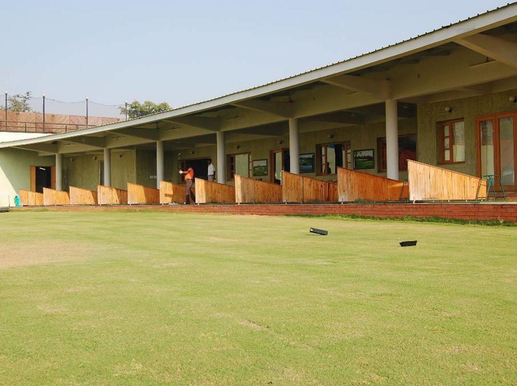 Cambay Sapphire, Gandhinagar Ξενοδοχείο Εξωτερικό φωτογραφία